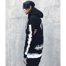 Charger l'image dans la galerie, Hoodie What is love - Kimono Japonais