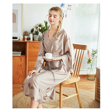Charger l'image dans la galerie, Kimono Femme Long Yukata Printemps