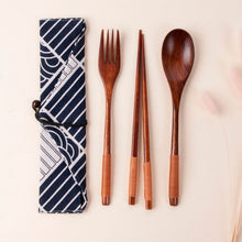 Charger l'image dans la galerie, Set De Couverts Japonais Rangement Bleu Floral Vaisselle Japonaise