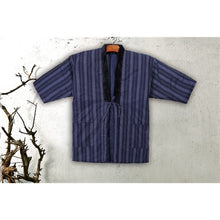 Charger l'image dans la galerie, Veste Kokkaï Hanten - Le style traditionnel japonais rencontre le streetwear moderne dans cette veste en coton, parfaite pour les hommes et les femmes par temps frais.