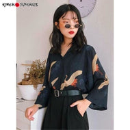 Chemise Femme Shogon avec motifs de grues, style kimono chic, parfait pour un look streetwear décontracté.