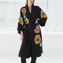 Charger l&#39;image dans la galerie, Kimono Femme Bouquet Japonais - Kimono Japonais
