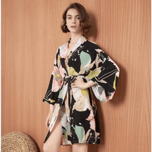 Charger l&#39;image dans la galerie, Kimono Femme Satin Romance - Kimono Japonais
