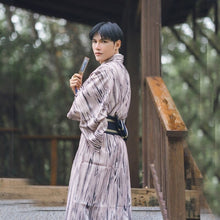 Charger l&#39;image dans la galerie, Kimono Homme Rayures Artistiques - Kimono Japonais

