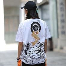 Charger l&#39;image dans la galerie, T-shirt Carpe et lune T-shirts Kimonojaponais 
