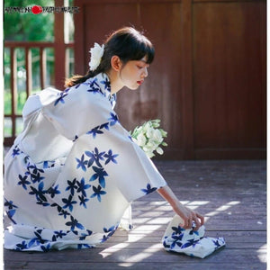 Yukata Femme Fleur de Lys - Kimono Japonais